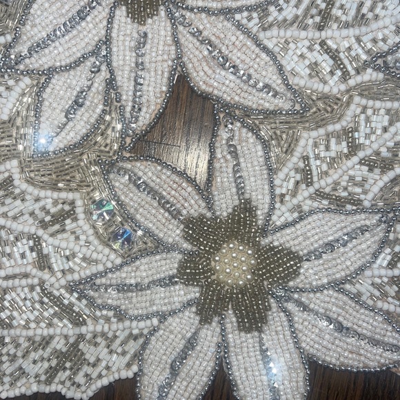 Tahari Home Beaded Table Runner 13x36”White Silver Poinsettia Christmas NWT - Picture 5 of 10